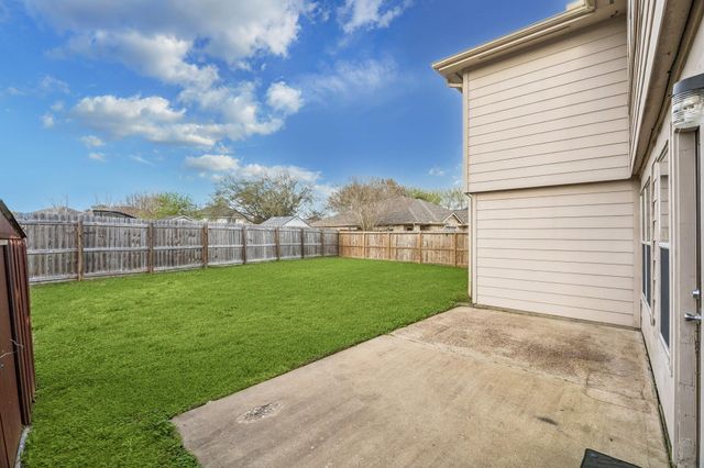 4710 Meadowthorn Court, Friendswood, TX 77546