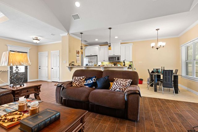 771 Spencer Ln, Tyler, TX 75704