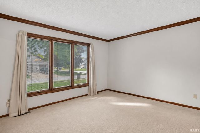 2326 Kerrigans Way, Fort Wayne, IN 46815