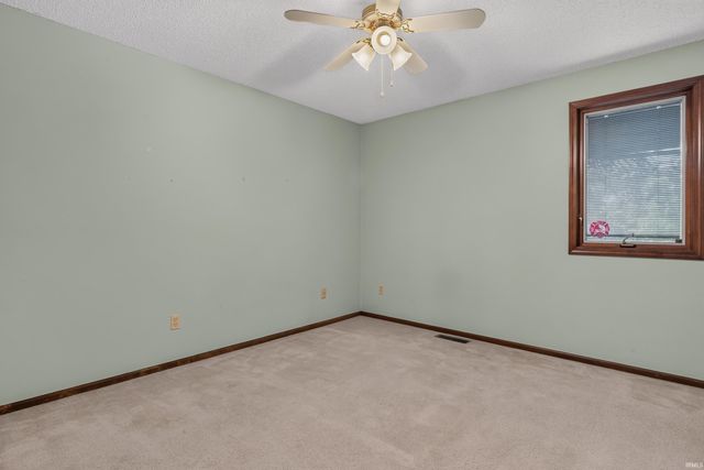 2326 Kerrigans Way, Fort Wayne, IN 46815
