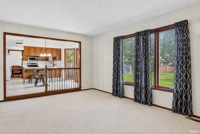 2326 Kerrigans Way, Fort Wayne, IN 46815
