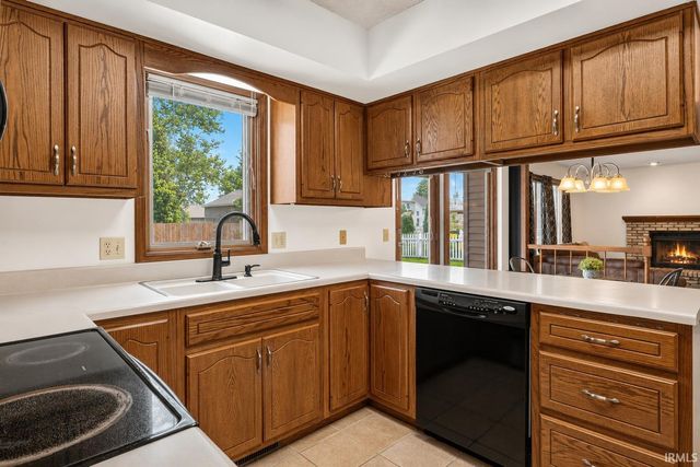 2326 Kerrigans Way, Fort Wayne, IN 46815