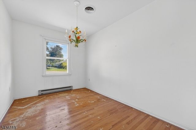 800 Lynda Rd, Lopatcong Twp., NJ 08865