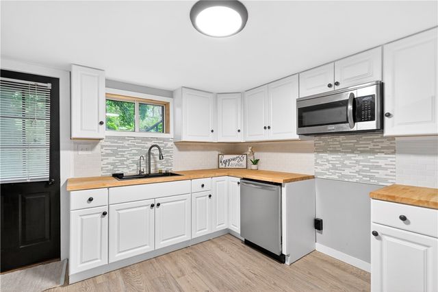 154 Ashbaugh Road, Penn Twp, PA 15644