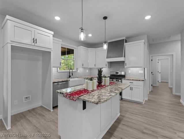 23822 Clark Griswold Court, Wister, OK 74966