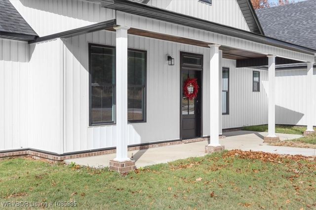 23822 Clark Griswold Court, Wister, OK 74966