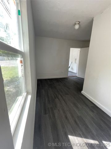 310 4th Avenue SE, Ardmore, OK 73401