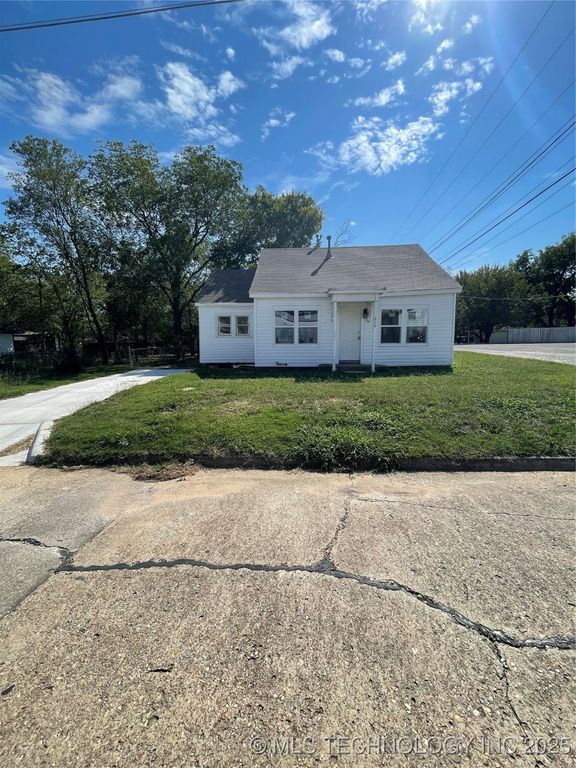 310 4th Avenue SE, Ardmore, OK 73401