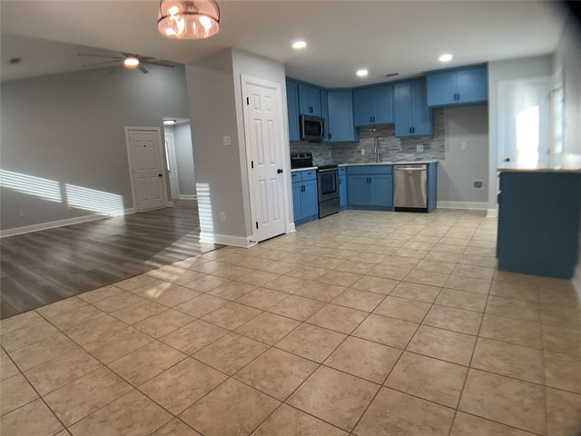 1315 Allante Court, Euless, TX 76040