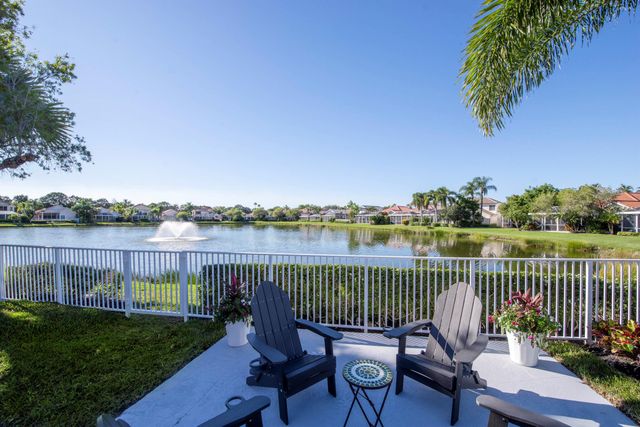 124 Eagleton Lane, Palm Beach Gardens, FL 33418