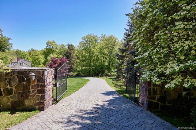 116 S Mountain Road, New City, NY 10956