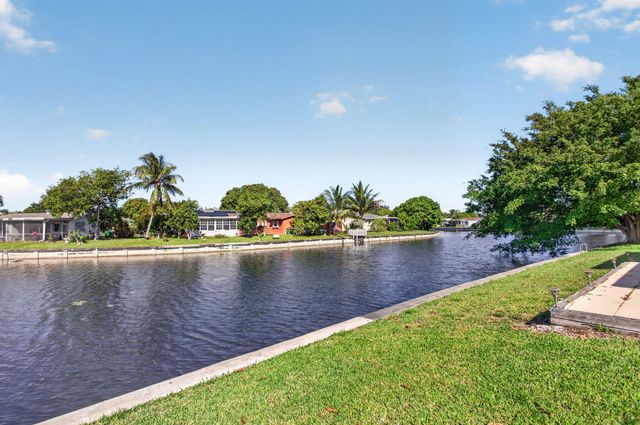 5907 NW 71st Avenue, Tamarac, FL 33321