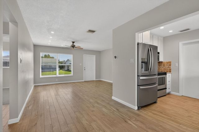 5907 NW 71st Avenue, Tamarac, FL 33321
