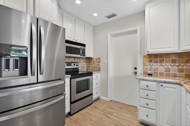 5907 NW 71st Avenue, Tamarac, FL 33321