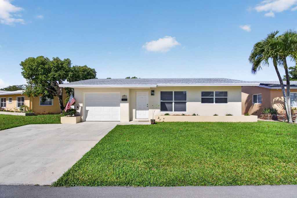 5907 NW 71st Avenue, Tamarac, FL 33321