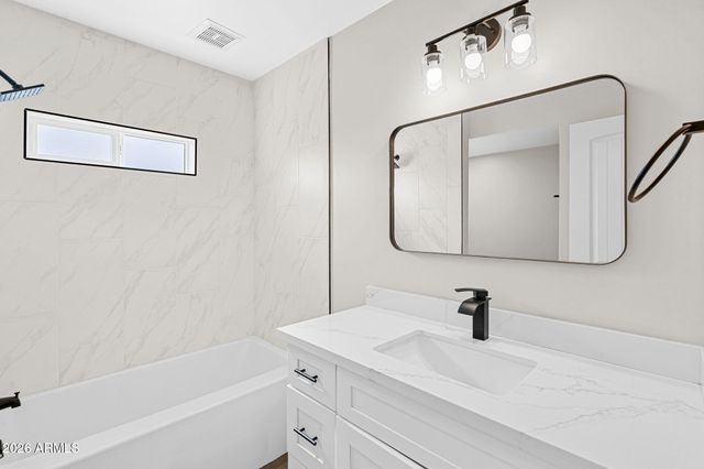 211 E CAMPO DESIERTO Road, Tempe, AZ 85288