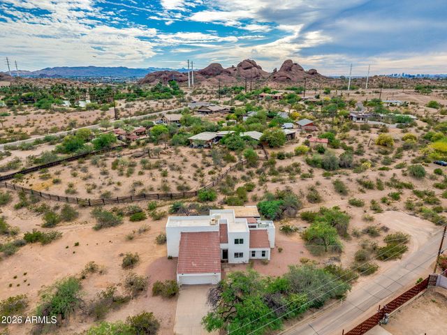 211 E CAMPO DESIERTO Road, Tempe, AZ 85288