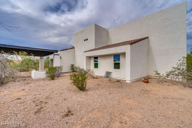 211 E CAMPO DESIERTO Road, Tempe, AZ 85288