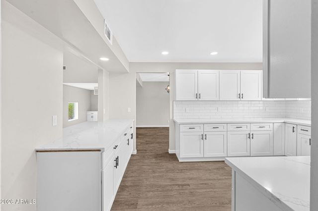 211 E CAMPO DESIERTO Road, Tempe, AZ 85288