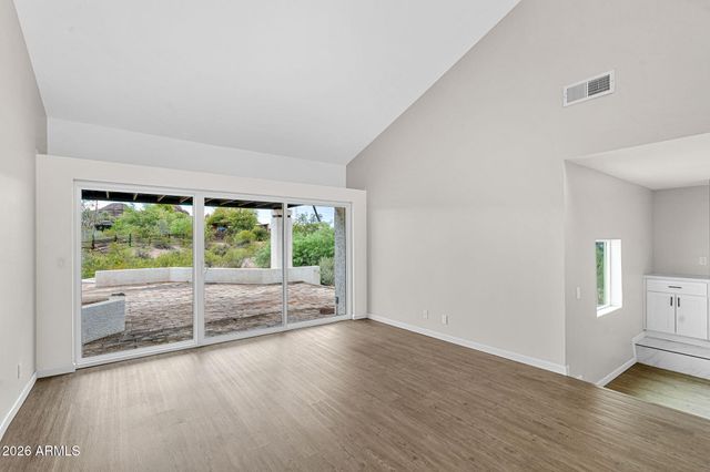 211 E CAMPO DESIERTO Road, Tempe, AZ 85288