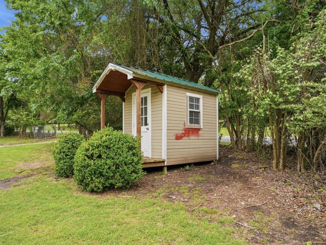 542 W Lake Drive, Weatherford, TX 76087