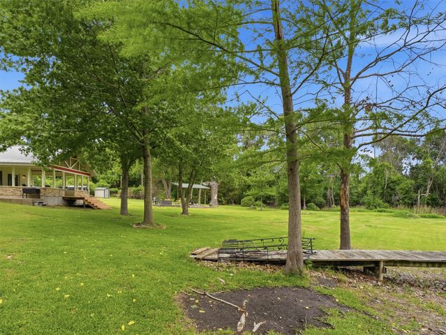 542 W Lake Drive, Weatherford, TX 76087