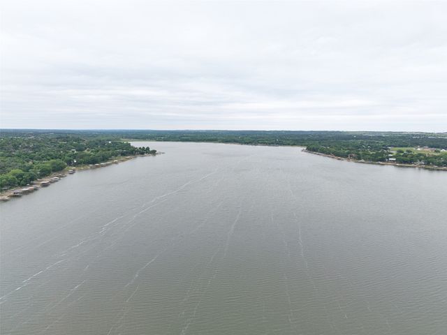 542 W Lake Drive, Weatherford, TX 76087