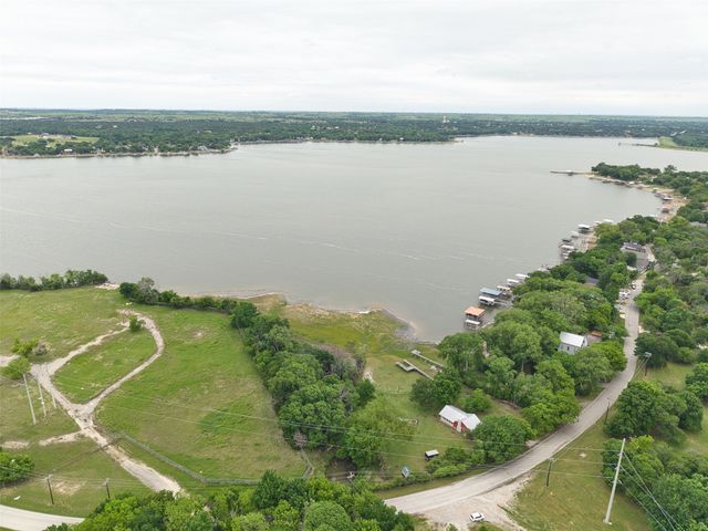 542 W Lake Drive, Weatherford, TX 76087