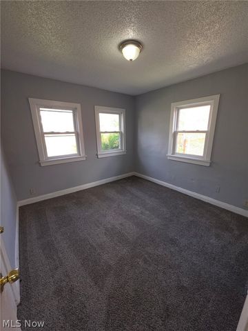 16906 Palda Drive, Cleveland, OH 44128