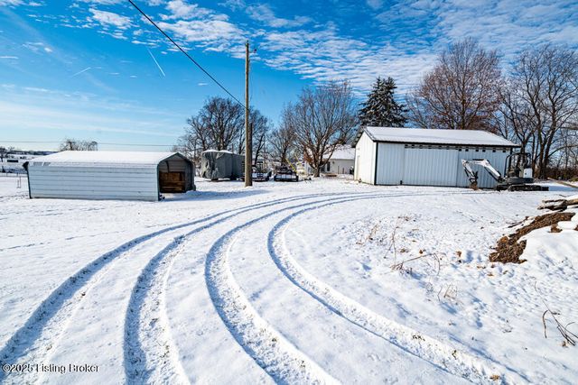 1701 Dawkins Rd, La Grange, KY 40031