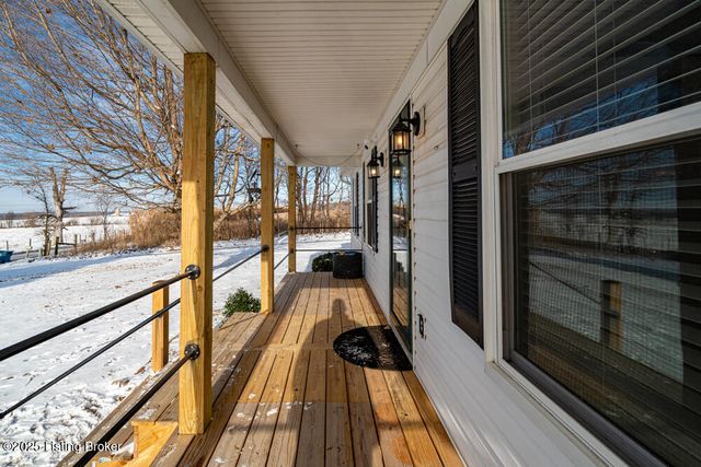 1701 Dawkins Rd, La Grange, KY 40031