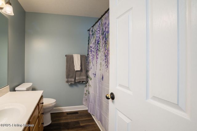 1701 Dawkins Rd, La Grange, KY 40031