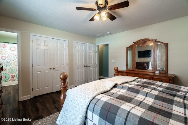 1701 Dawkins Rd, La Grange, KY 40031