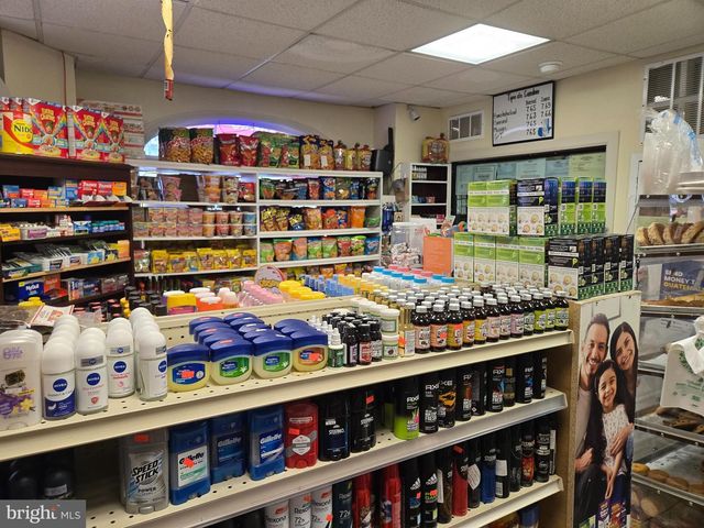 1100 CHESTNUT AVE, Trenton, NJ 08611