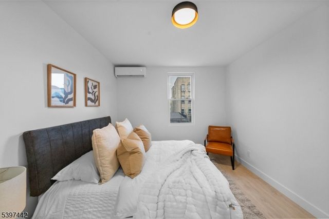 336 Danforth Ave, Jersey City, NJ 07305