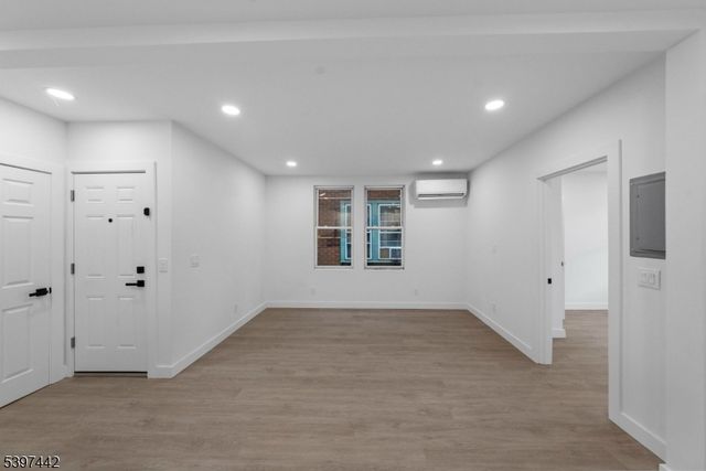 336 Danforth Ave, Jersey City, NJ 07305