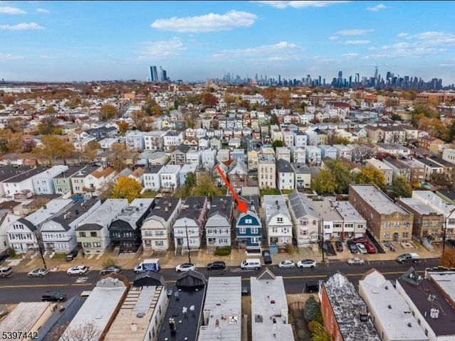 336 Danforth Ave, Jersey City, NJ 07305