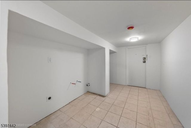 336 Danforth Ave, Jersey City, NJ 07305