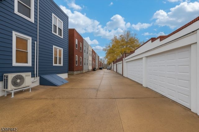 336 Danforth Ave, Jersey City, NJ 07305