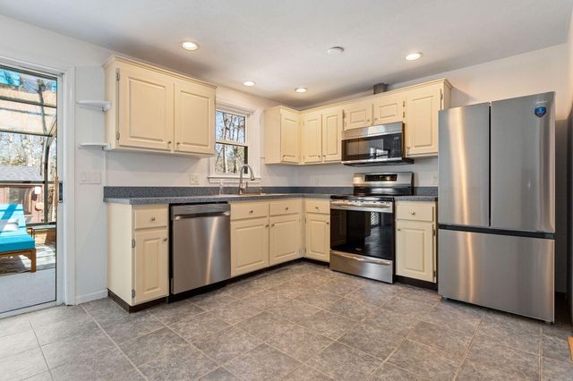 72 W Tupelo Drive, Harwich, MA 02645