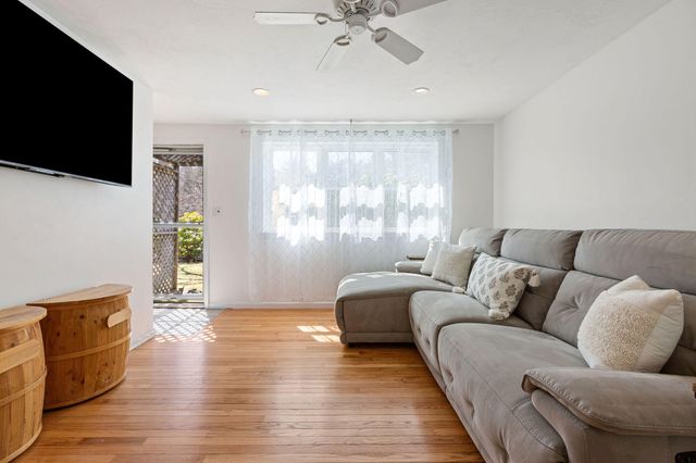 72 W Tupelo Drive, Harwich, MA 02645