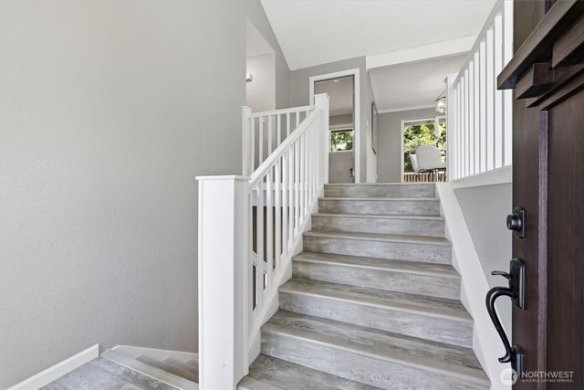 9550 172nd Avenue NE, Redmond, WA 98052
