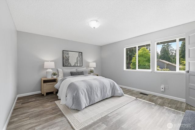 9550 172nd Avenue NE, Redmond, WA 98052