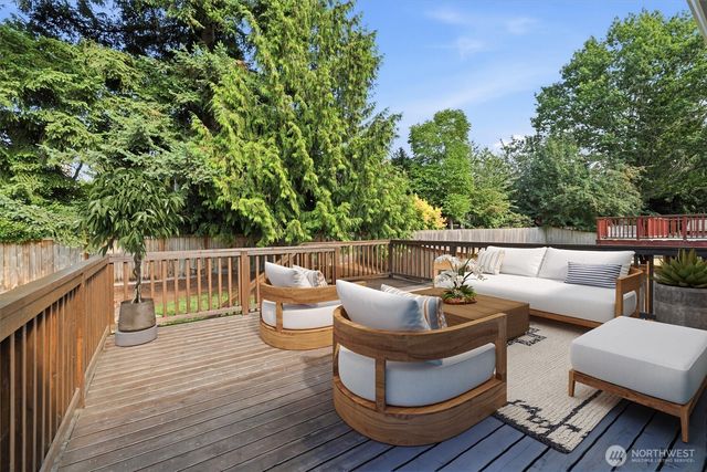 9550 172nd Avenue NE, Redmond, WA 98052