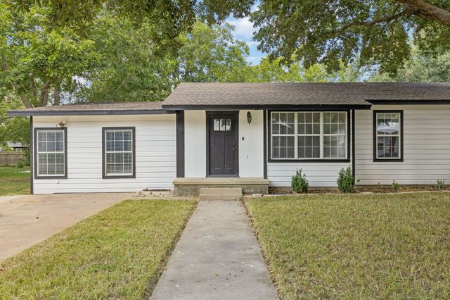 908 Kent ST, Taylor, TX 76574