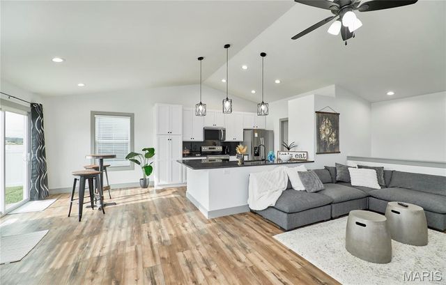 124 Peruque Creek Manor, Wright City, MO 63390