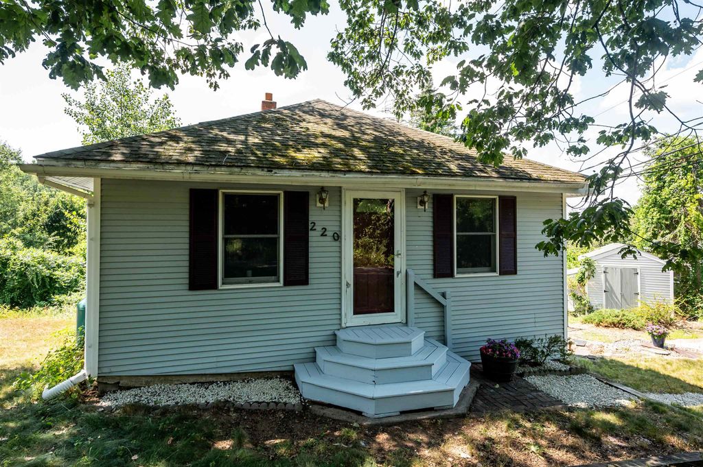 220 Chester Road, Auburn, NH 03032