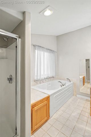 3506 Union Lake Road, Commerce Charter Township, MI 48382