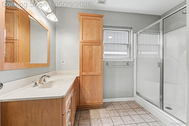 3506 Union Lake Road, Commerce Charter Township, MI 48382