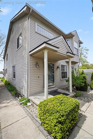 3506 Union Lake Road, Commerce Charter Township, MI 48382
